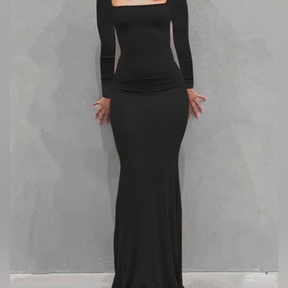 Square Neck Long Sleeve Maxi Dress